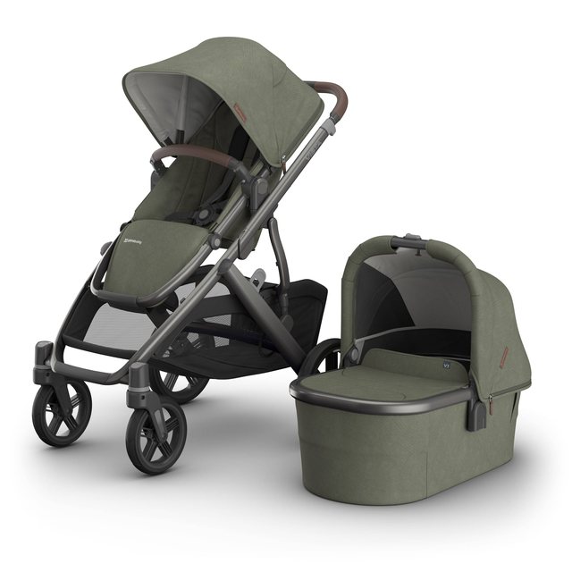UPPAbaby Vista V3 pram with bassinet in Evelyn green